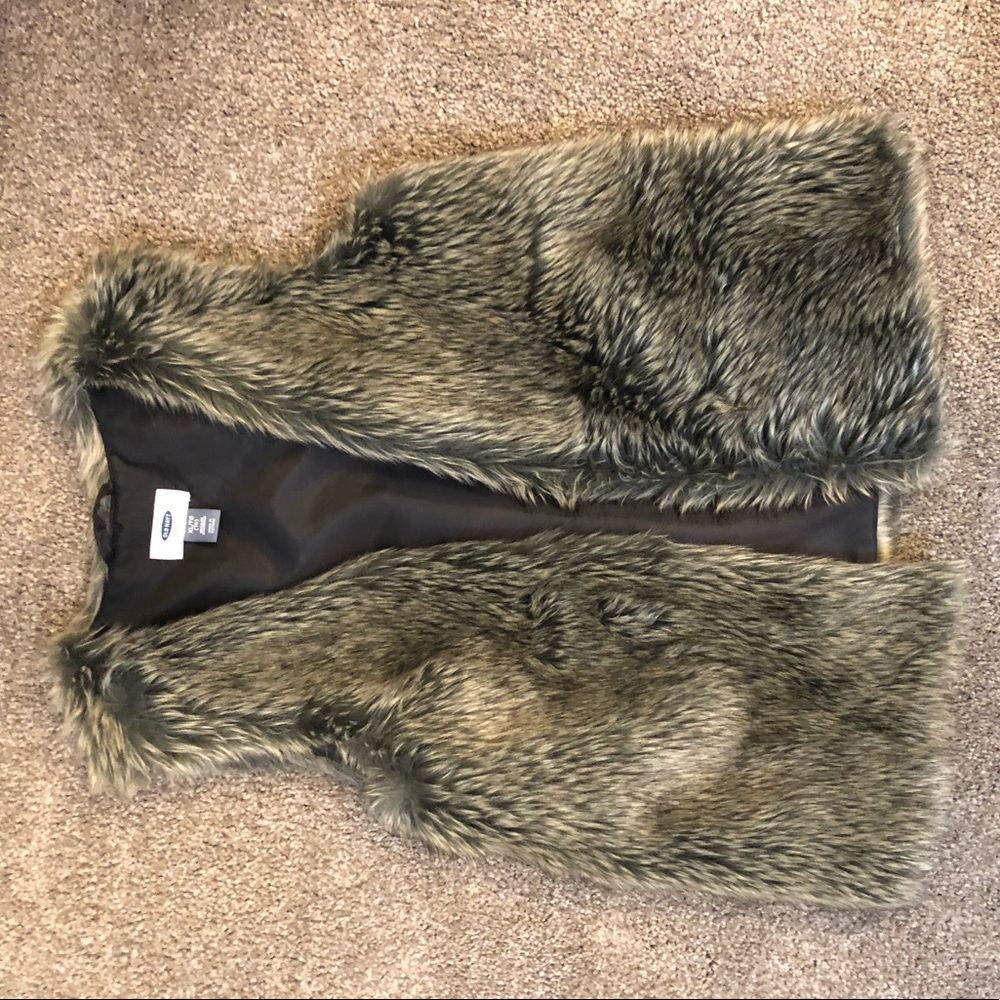 Fur vest